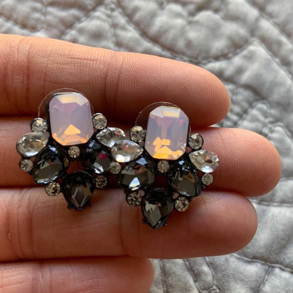 Express earrings